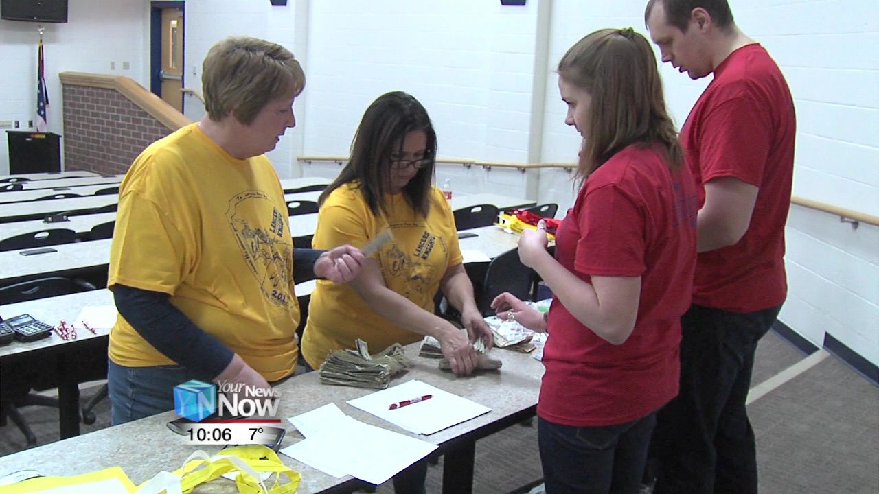 Rivals unite to raise money for United Way of Van Wert 2.jpg